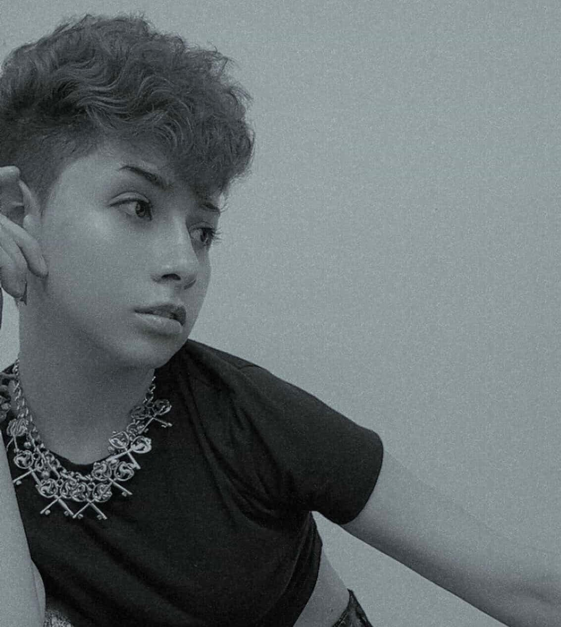 @Amiastra wearing Heavy Metal Necklace
